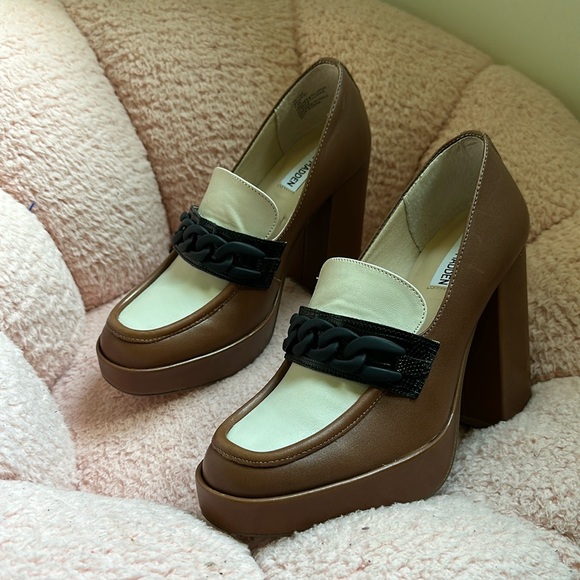 Cognac Blend Heeled Loafers sz 8.5 - Picture 4 of 17